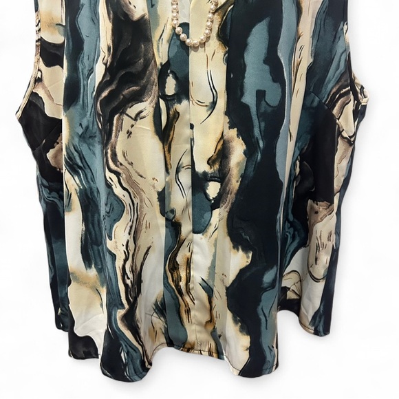 WOMEN'S MARBLE PRINT BLOUSE - Picture 12 of 12